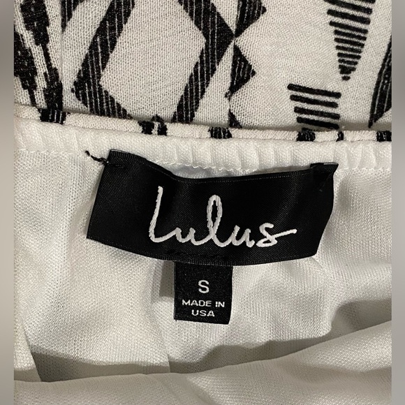 LULU'S Sparrow Black and White Printed Halter Jumpsuit Size S - Picture 7 of 10